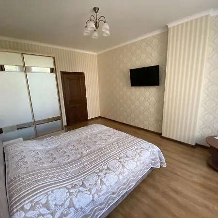 на французькому бульварі біля моря та інституту філатова Διαμέρισμα
